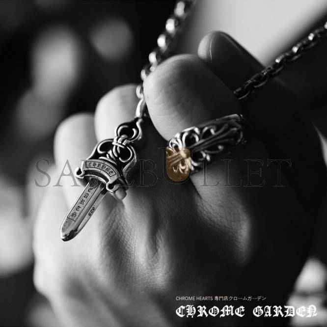 Ch**me He**ts floral cross ring