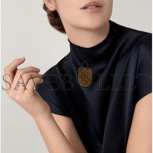 Ca*t*er etincelle de Ca*t*er ring b4230300