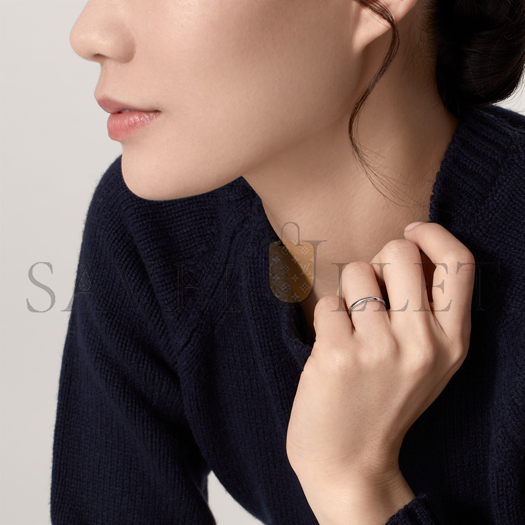 Ca*t*er 1895 wedding band b4078000