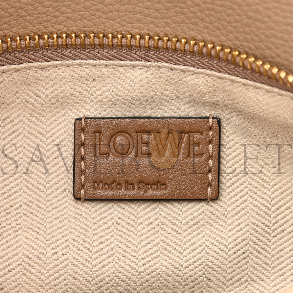 l*ew* grained calfskin small puzzle bag sand mink (24*16.5*10.5cm)