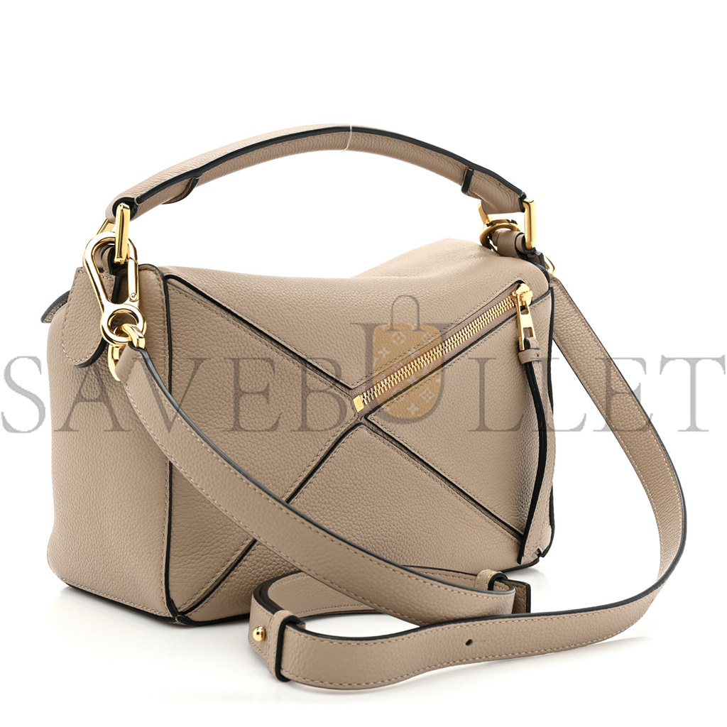 l*ew* grained calfskin small puzzle bag sand (24*16.5*10.5cm)