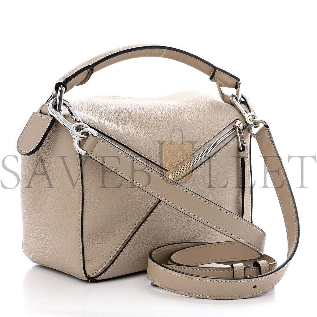 l*ew* grained calfskin small puzzle bag sand (24*16.5*10.5cm)
