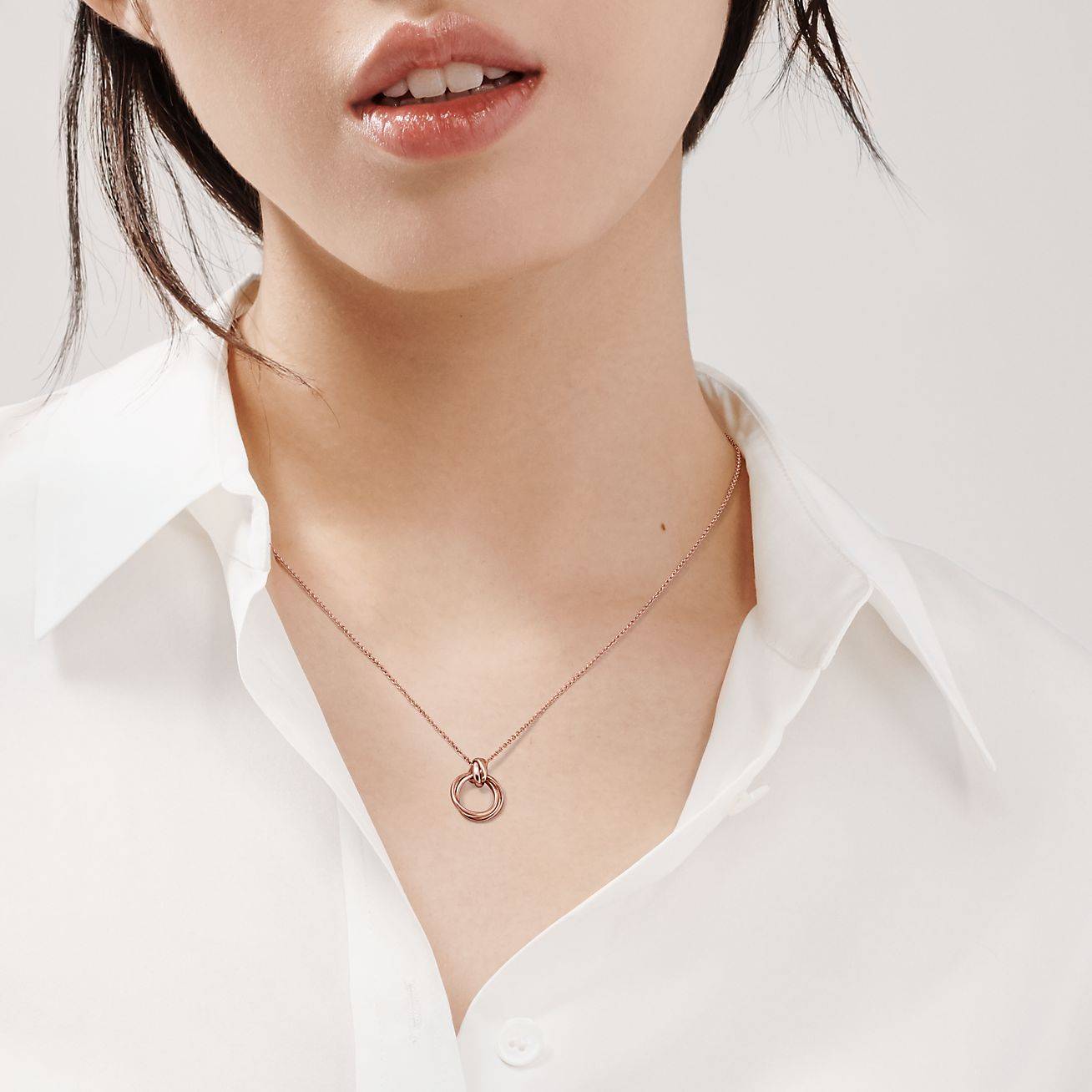 T*f*ny palomas melody mini pendant in 18k rose gold