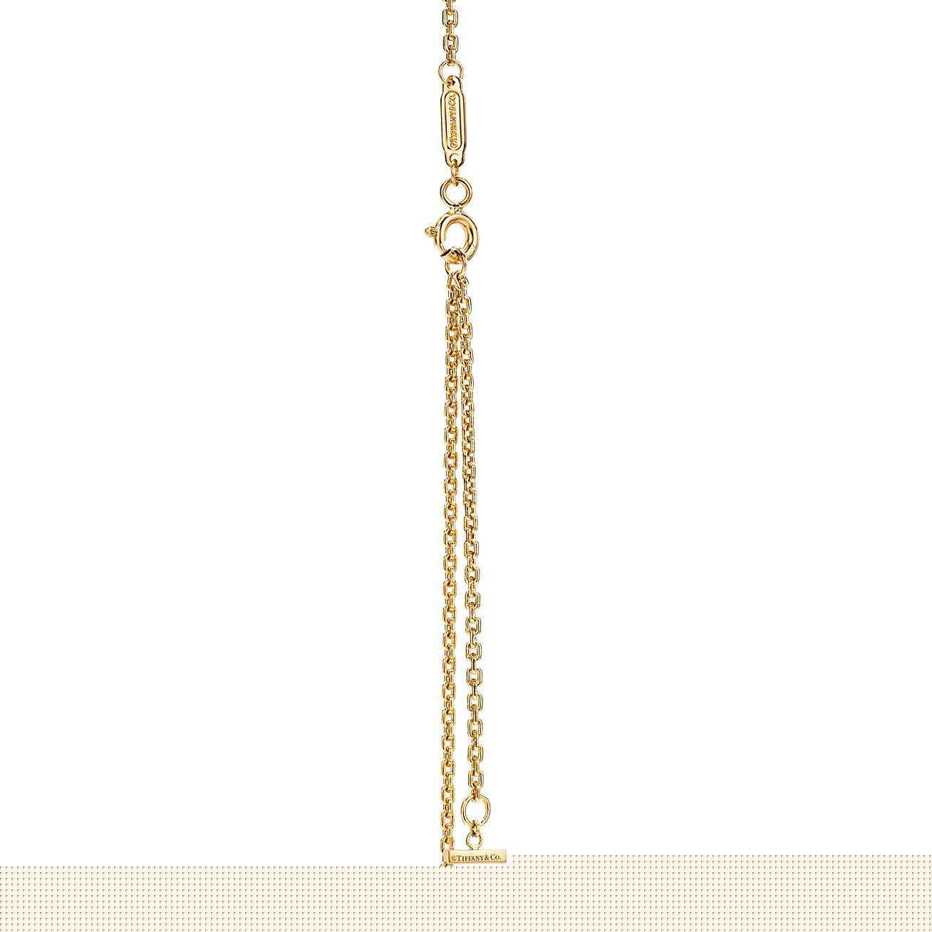 T*f*ny t smile pendant in yellow gold, large