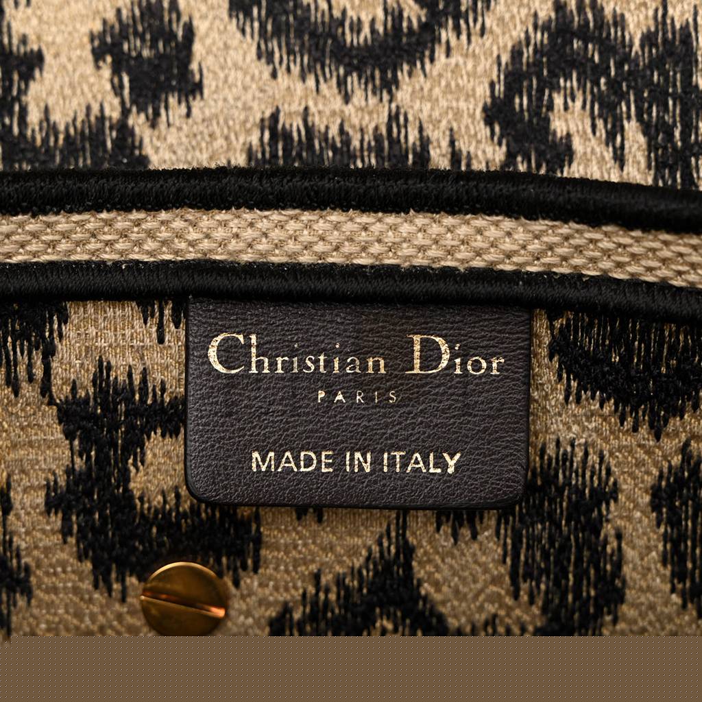 D*or canvas mizza embroidered saddle bag beige multicolor (25*20*6.4cm)