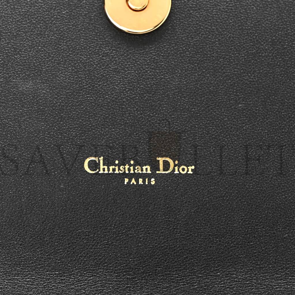 d*or S*pple calfskin cannage caro belt pouch with chain black (20*12*3.2cm)